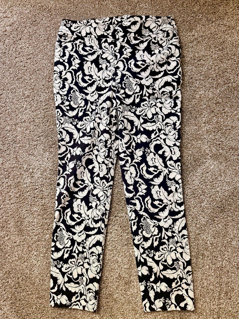 Chico's Black and White Floral-Print Capris